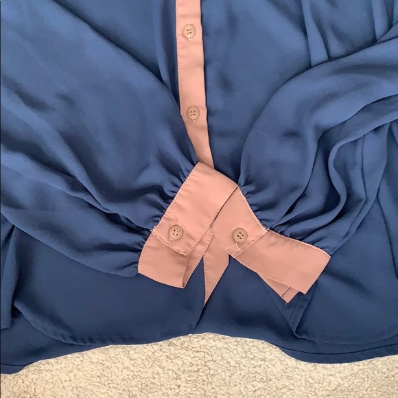 Bundle of 4 long sleeve sheer shirts! - Picture 3 of 8